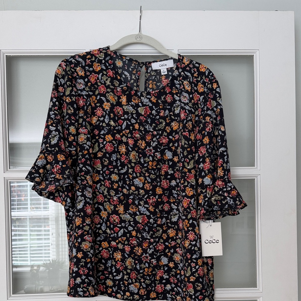 CeCe Women's Black Floral Blouse
